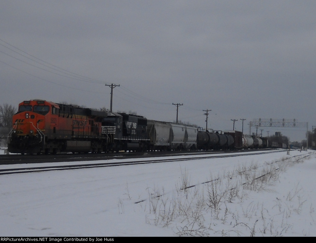 BNSF 5823 West